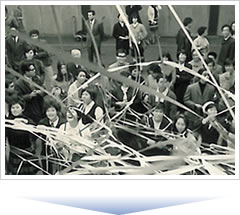 1968年20才大学中退後フランスへ留学
